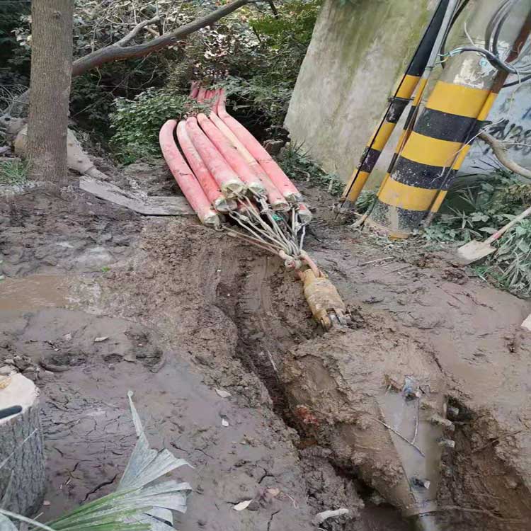 金山武汉自动弧焊拖拉管